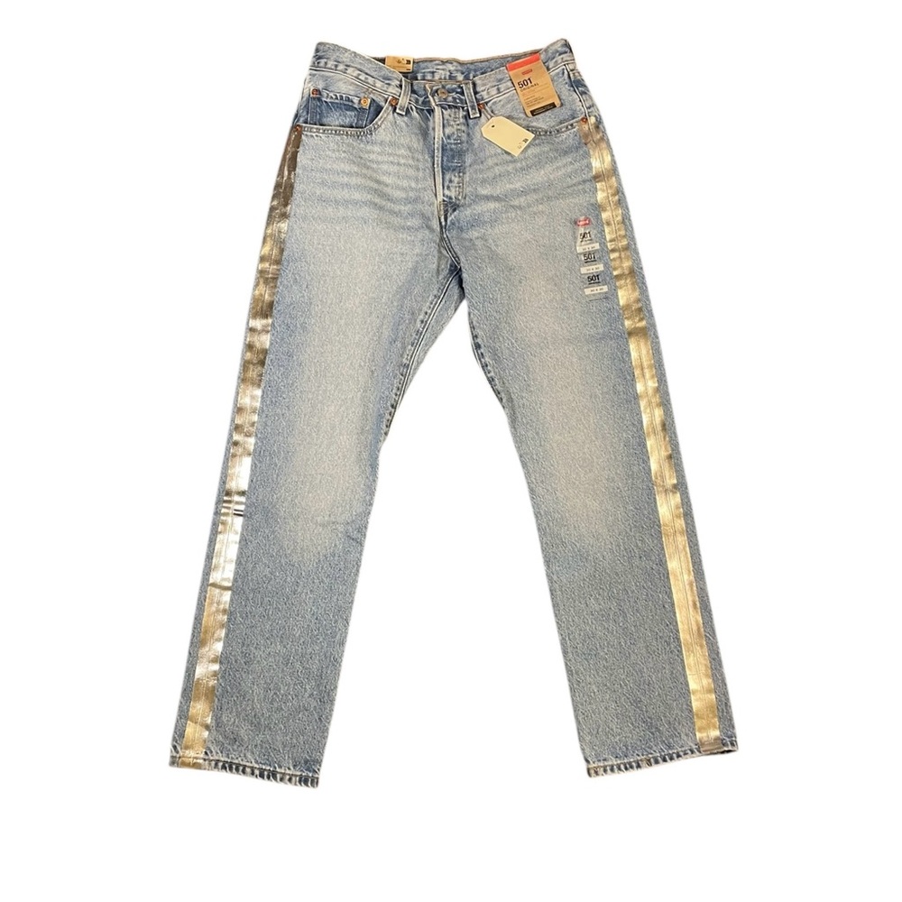 Women’s Levi’s  Blue Jeans with metallic Accents